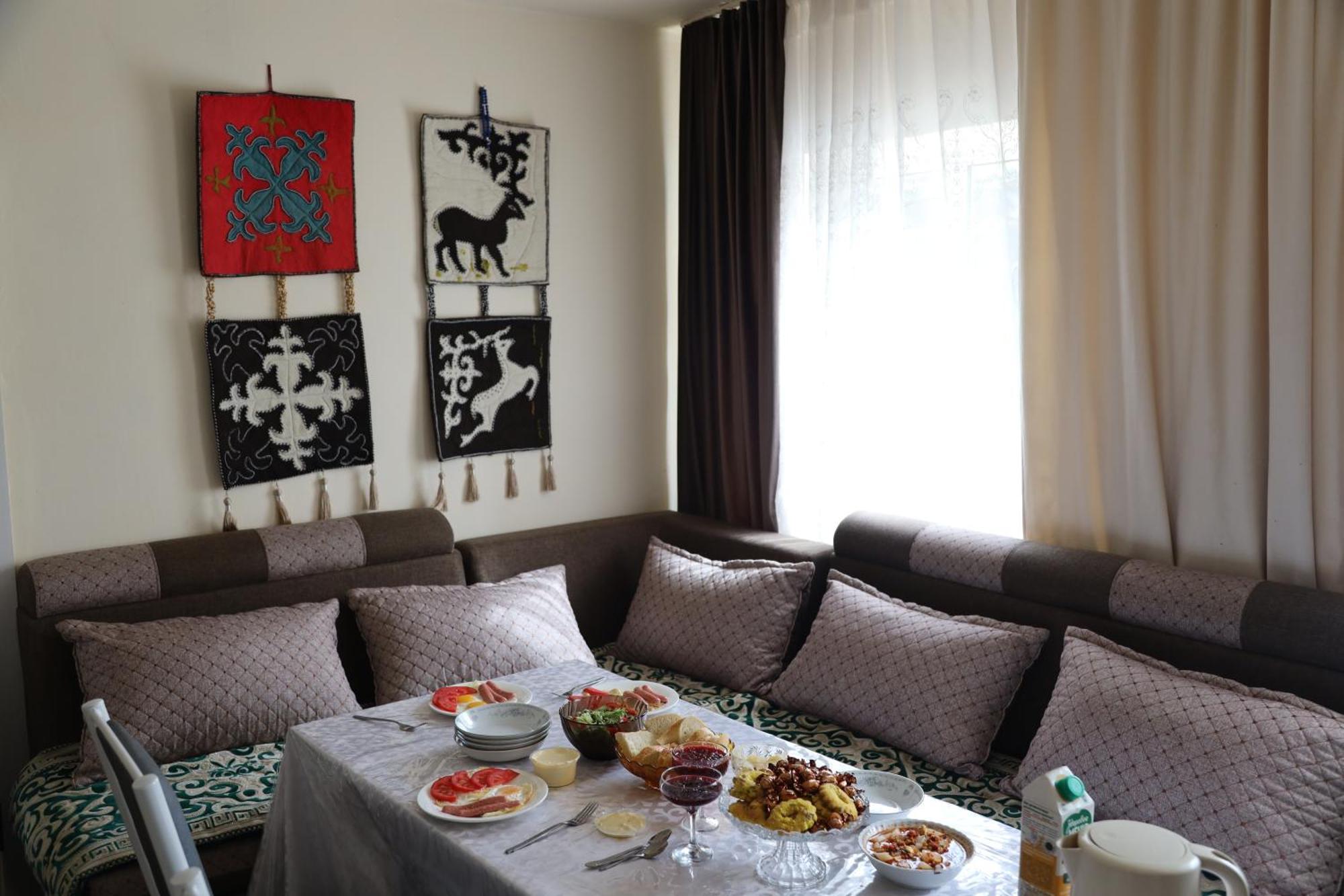 By River 246 Hotel Karakol Ngoại thất bức ảnh